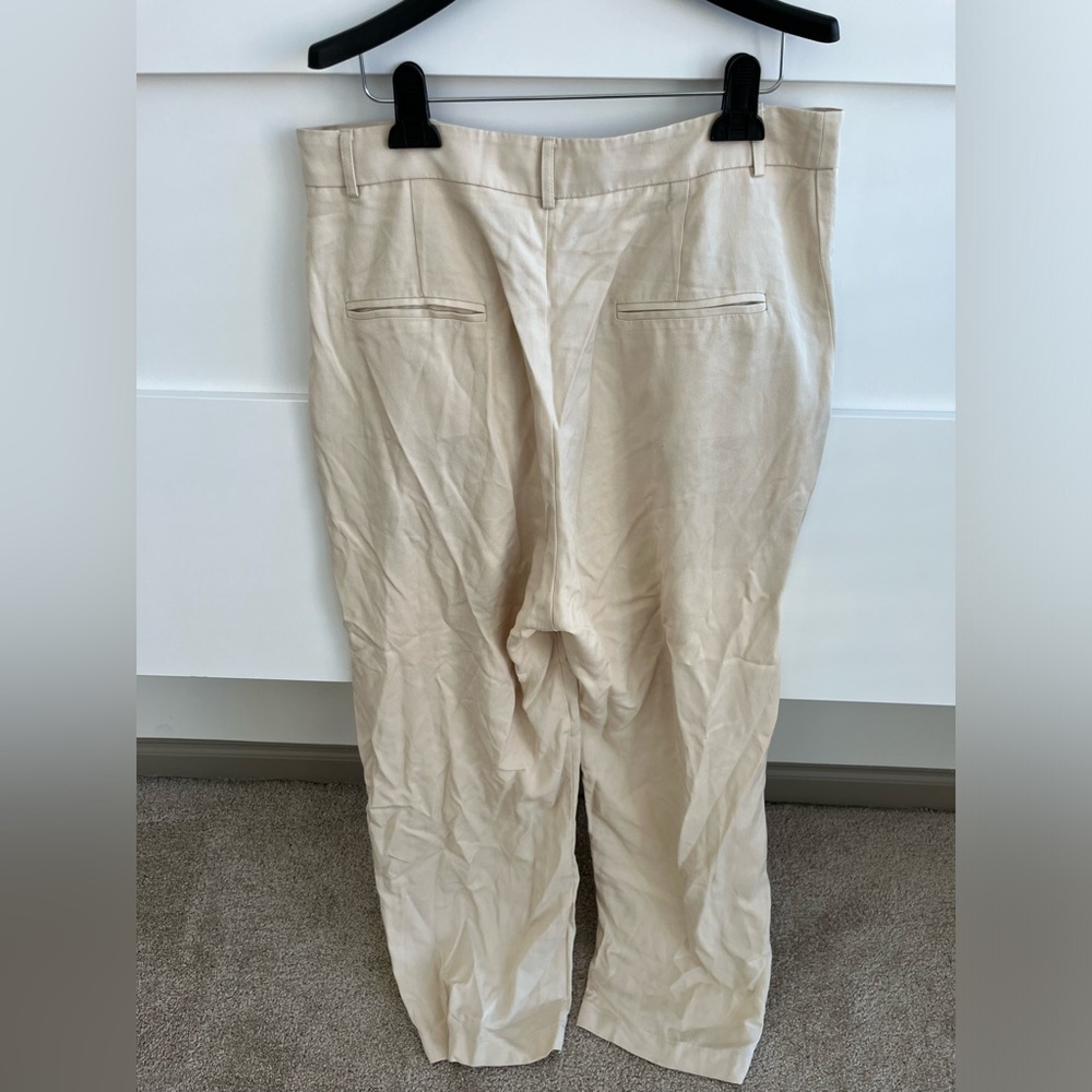 Reformation Mason Pant in Ivory - Picture 3 of 5